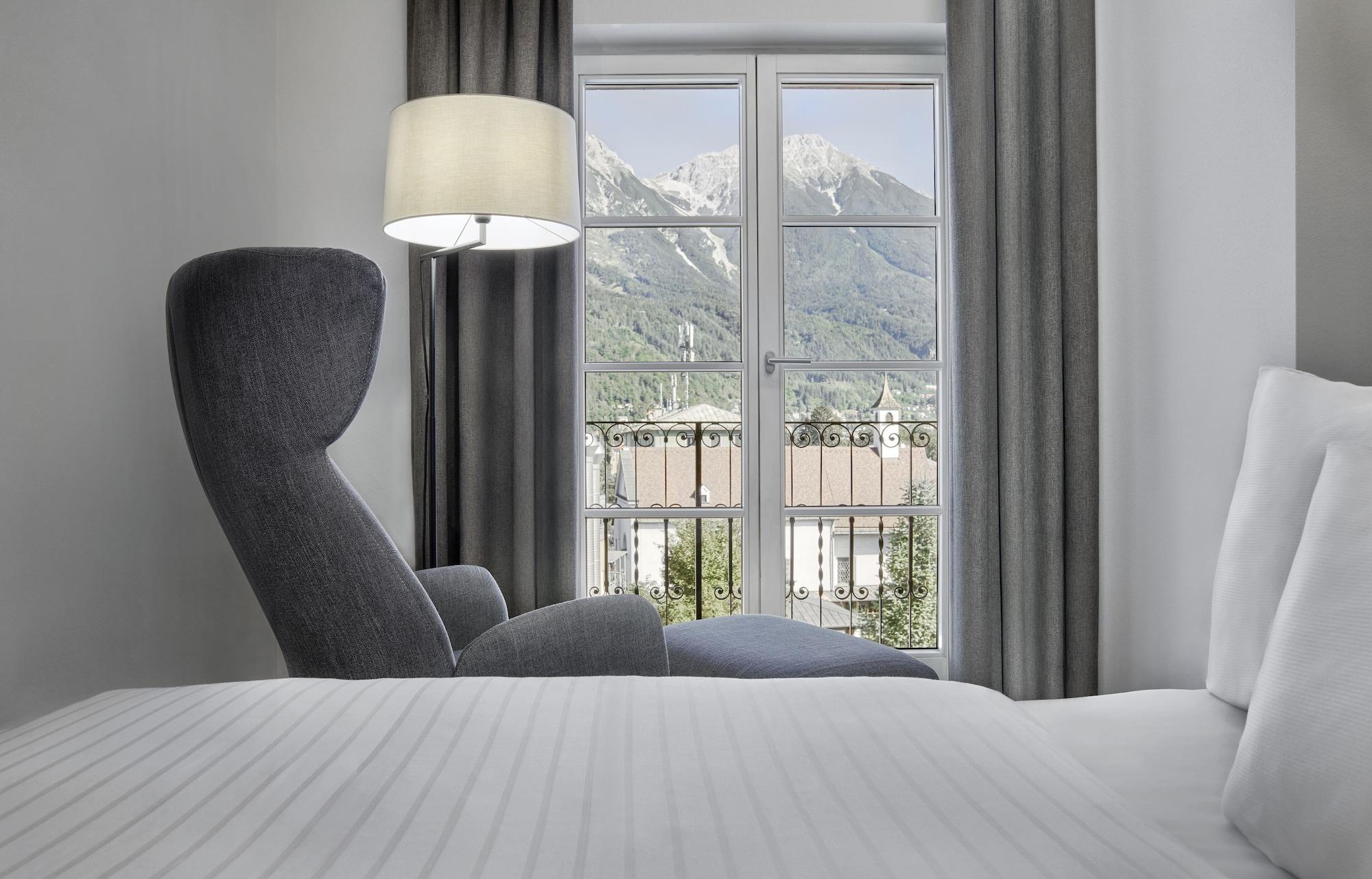 Hotel Schwarzer Adler Innsbruck Bagian luar foto