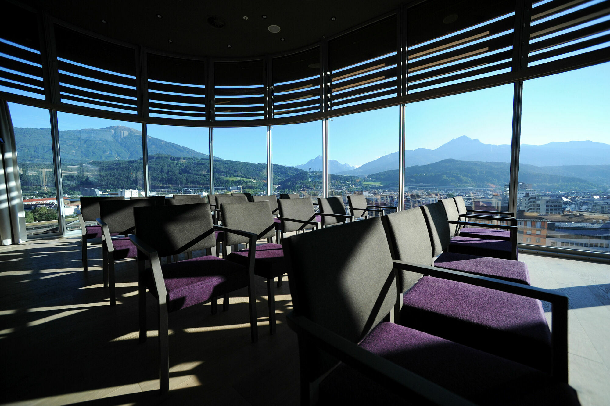 Hotel Schwarzer Adler Innsbruck Bagian luar foto